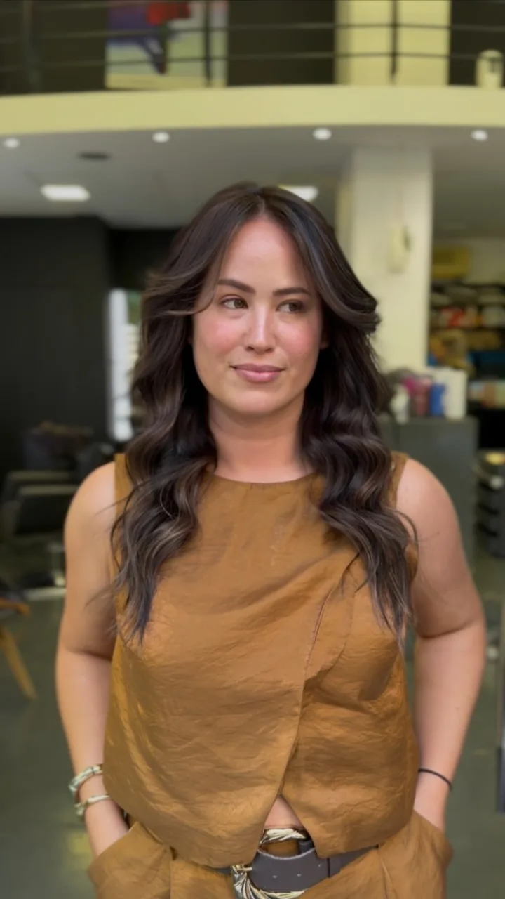 Balayage σε βαμμένο σκούρο καστανό ! — Centro Hair & Beauty, Λάρισα